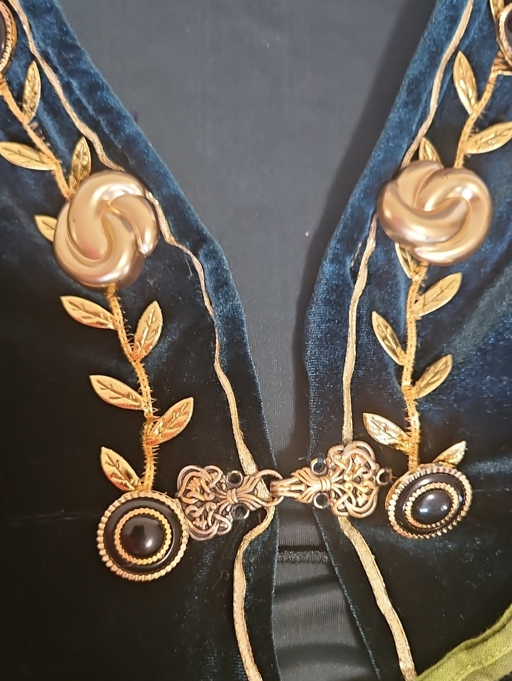Upcycled Winifred Sanderson Costume Set With Handmade Spell Book Purse Size L - Picture 12 of 14